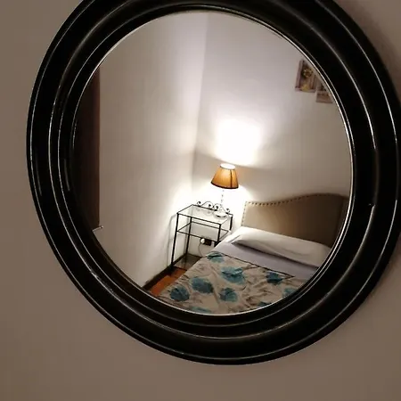 Clarahouse 3* Rome
