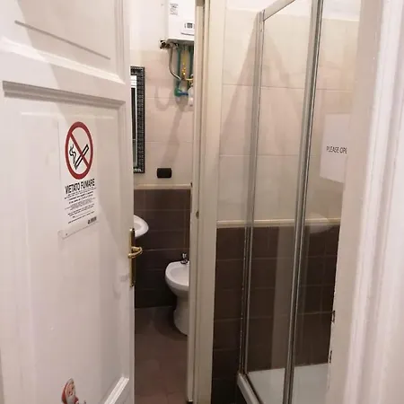 بيت ضيافة Clarahouse روما